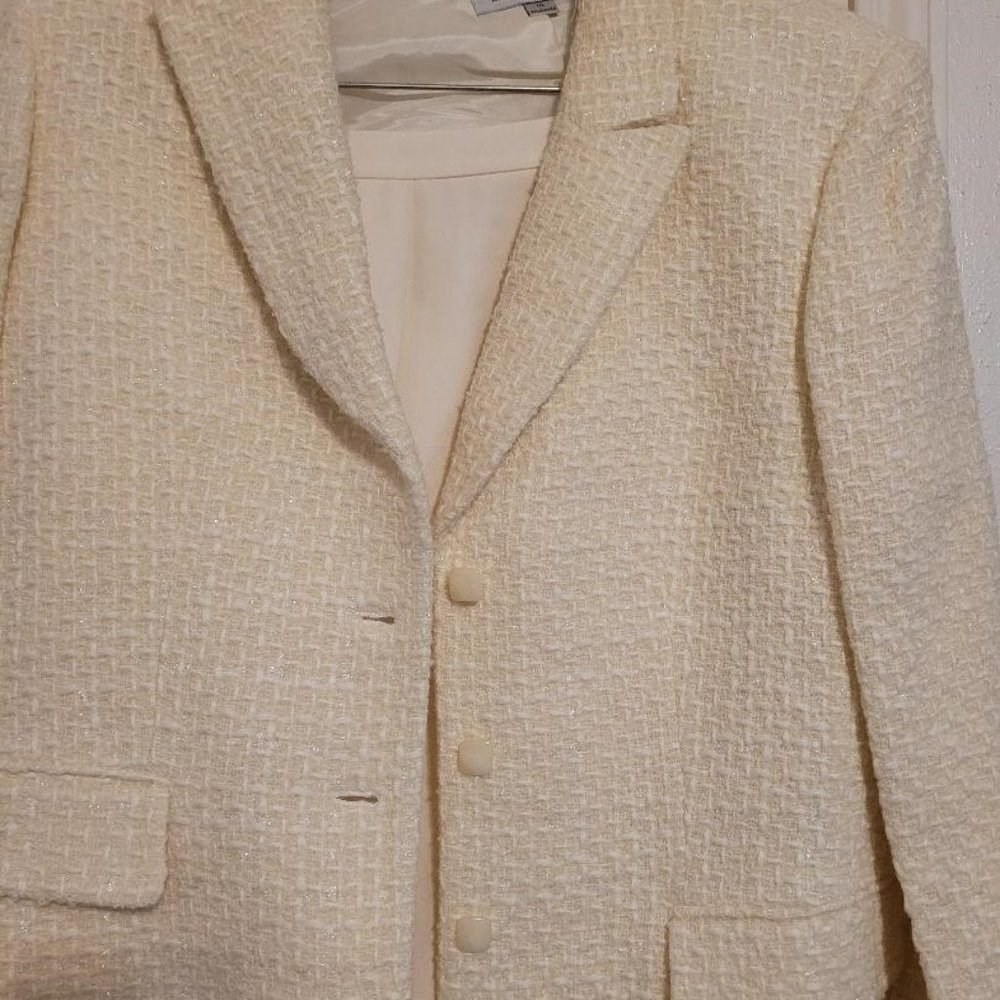 Cream Colored Pant Suit, Tahari, Very classy professional business suit.